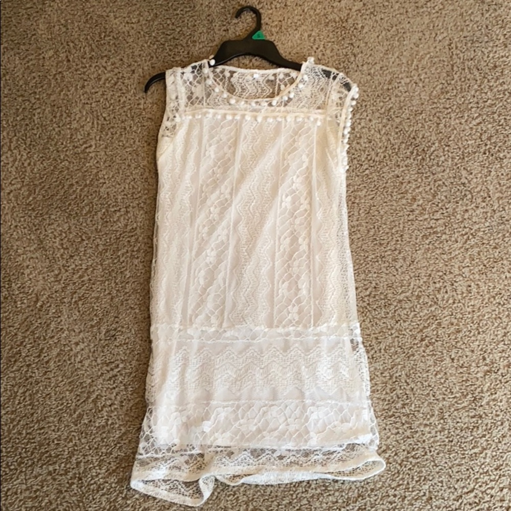 White lace dress never worn!!